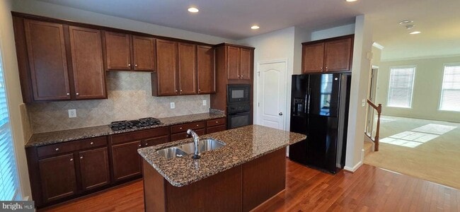 Building Photo - 41836 Diabase Square