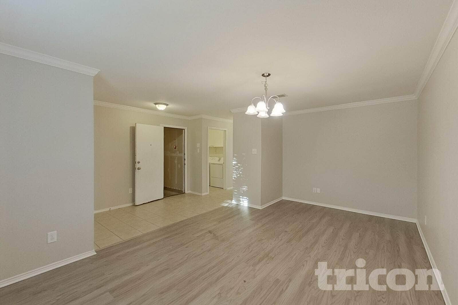 Building Photo - 1500 Abby Creek Dr