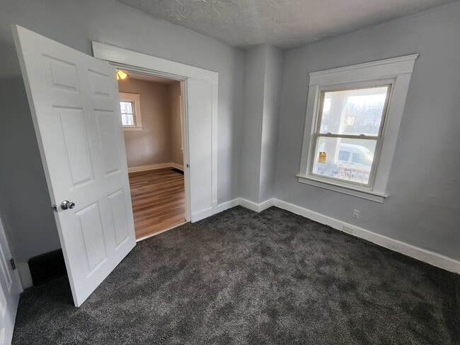 Building Photo - 12709 Parkhill Ave