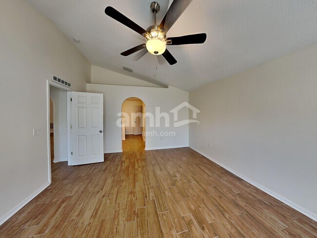 Building Photo - 12904 Brookcrest Pl