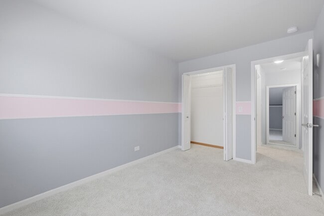 Building Photo - 269 Alpine Dr E