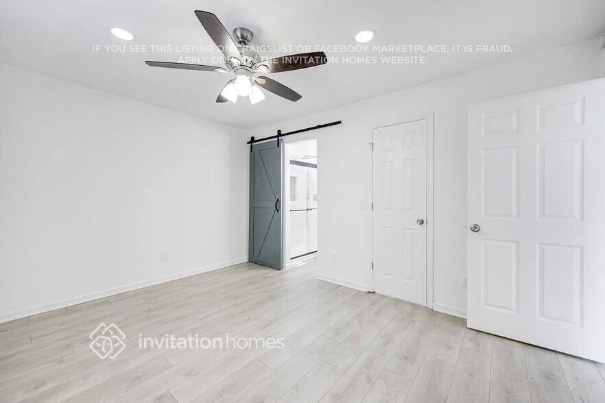 Building Photo - 107 Treetop Ct