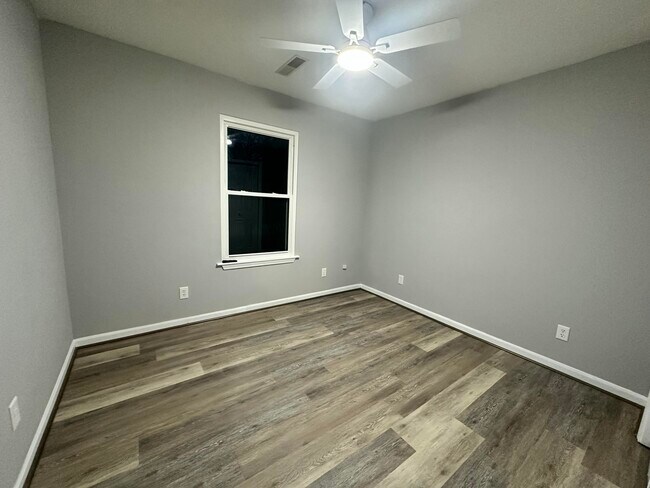 Building Photo - 4600 Wren Wood Dr