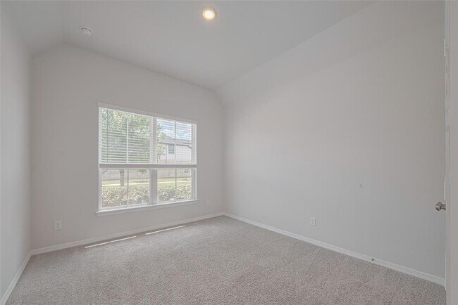 Building Photo - 6743 Iron Clover Dr