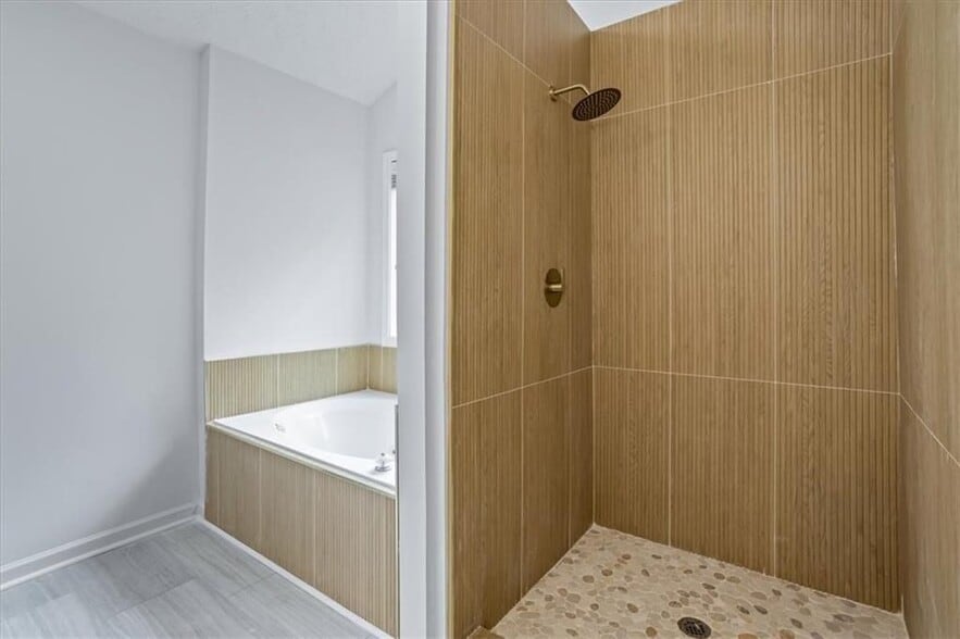 Building Photo - 75 Havenwood Ln