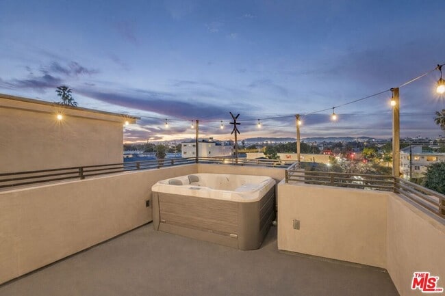 Building Photo - 3839 Wade St