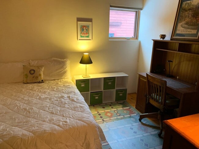 Building Photo - 40 Henry Houghtaling Rd