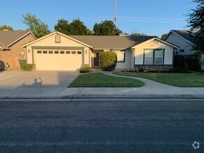 Building Photo - 2946 Tarragon Ave