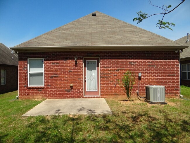 Building Photo - 257 Oxmoor Pl