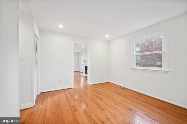 Building Photo - 2711 Elnora St