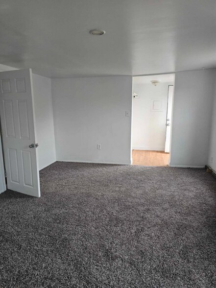 Building Photo - 105 S White Horse Pike