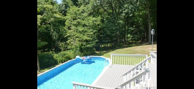 Building Photo - 15 Ryder Ct