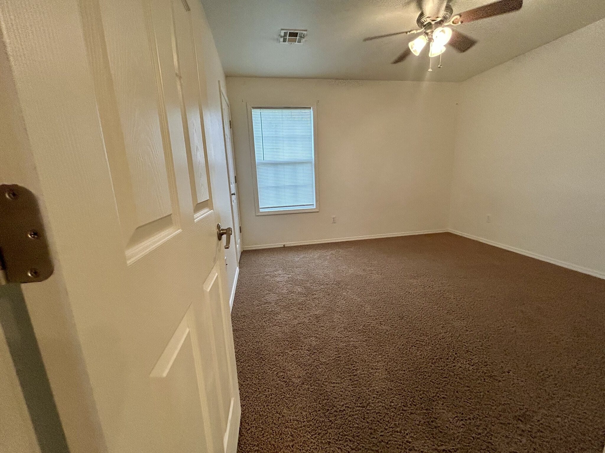 Building Photo - 63030 E 285 Ct