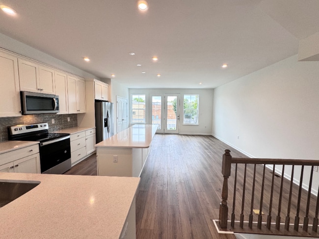 Building Photo - 3140 Eton Pl