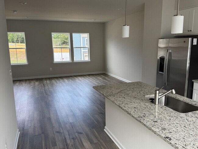 Building Photo - 350 Watercourse Dr