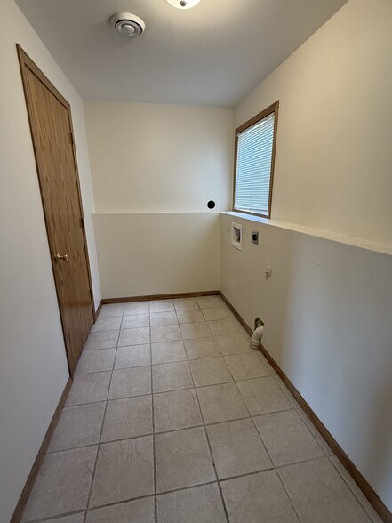 Building Photo - 4338 132nd St