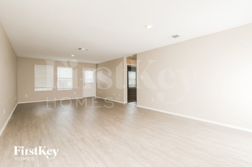 Building Photo - 5196 Fowler Crst