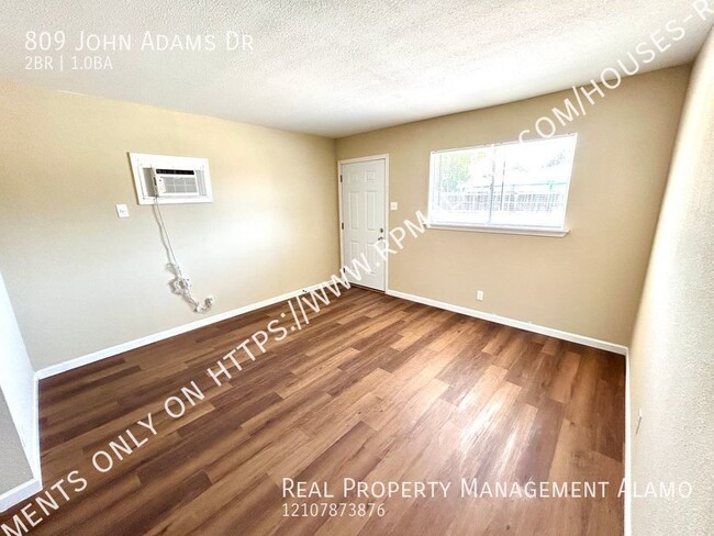 Building Photo - **MOVE-IN SPECIAL** AVAILABLE NOW! 2 Bedro...