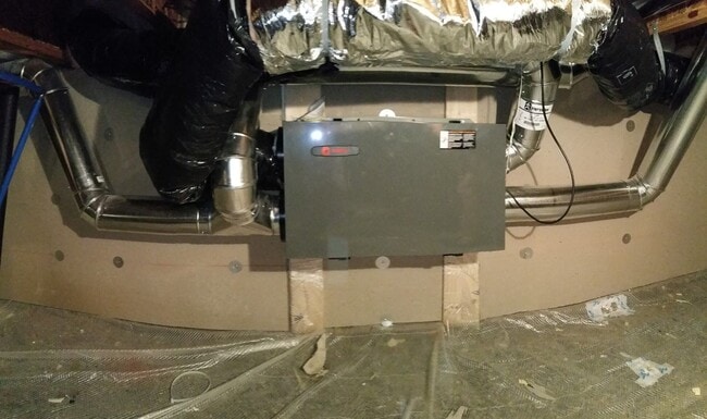 Building Photo - 409 S Broadway Ave