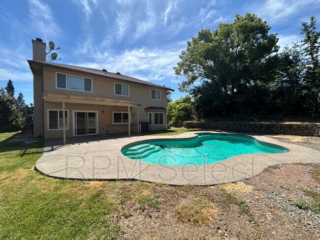 Building Photo - 1314 Jamestown Dr