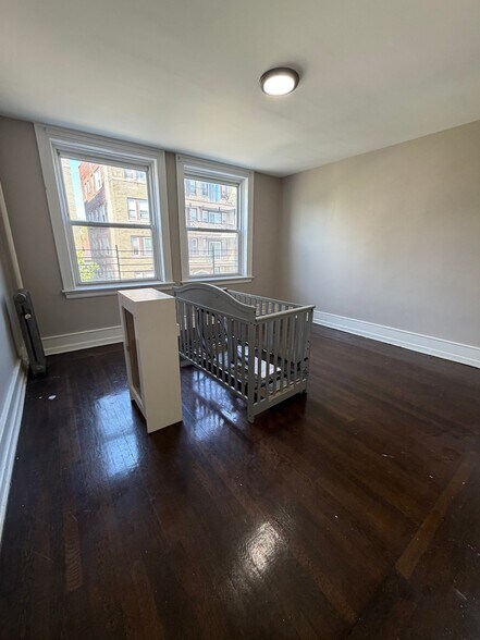 Building Photo - 38 Winans St