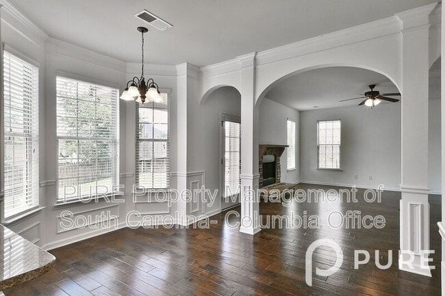 Building Photo - 522 Moulton Way