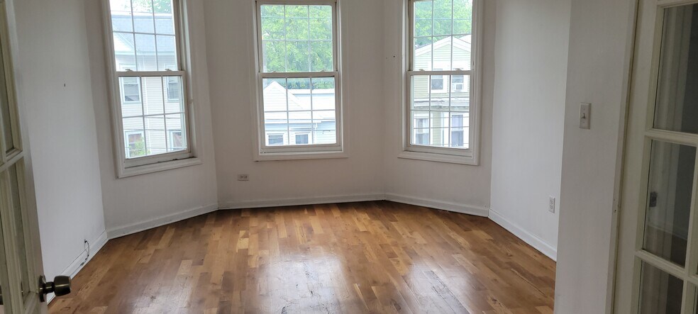 Master Bedroom - 654 S 19th St