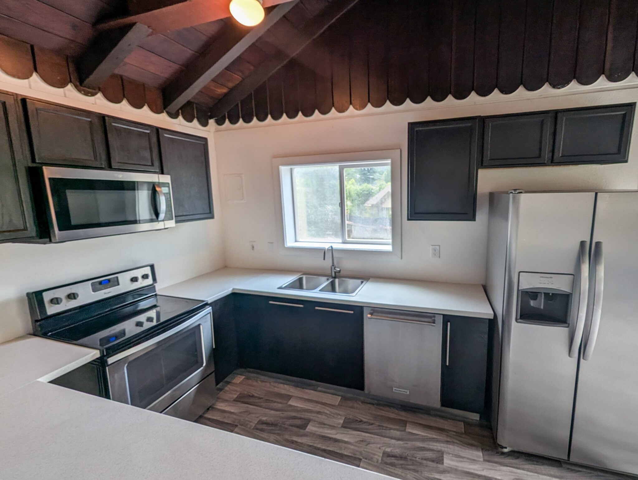 Building Photo - 14301 Mill Ct