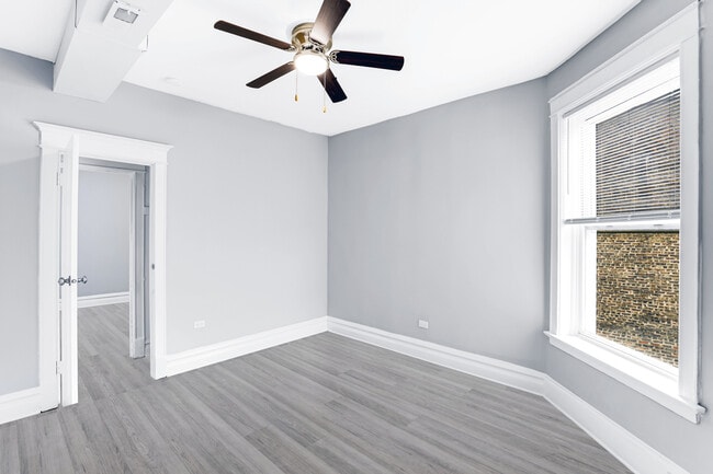 Building Photo - 5343 S Indiana Ave