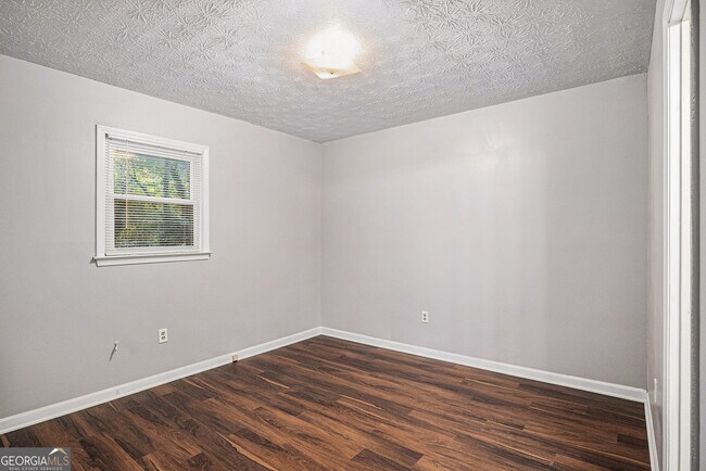 Building Photo - 147 Park Ridge Ct