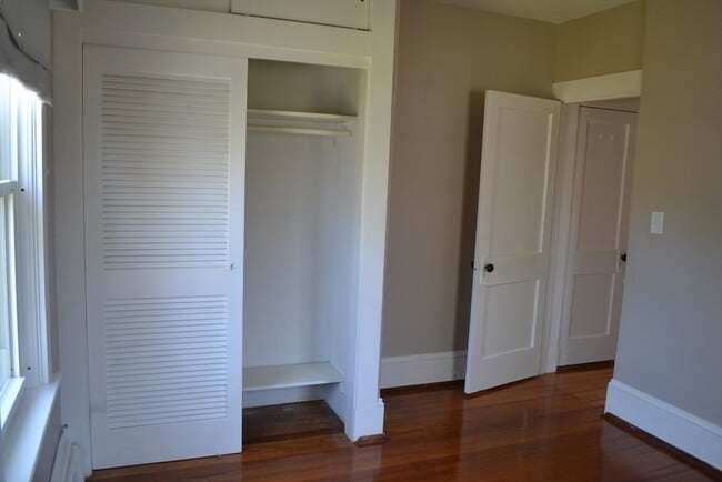 Building Photo - 1421 Morton Ave