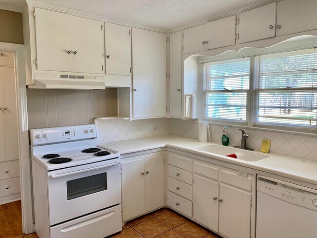 Building Photo - 2707 30th St