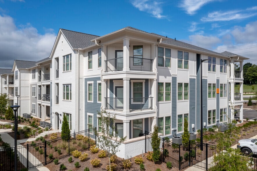 Estelle 100 Wildwood Ct Birmingham AL 35209 Apartment Finder