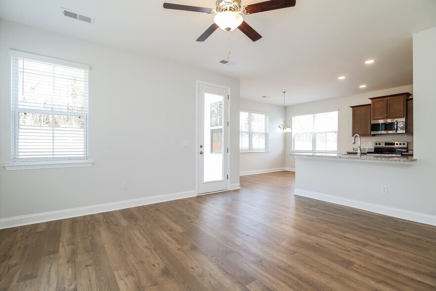 Building Photo - 116 Renwood Rd