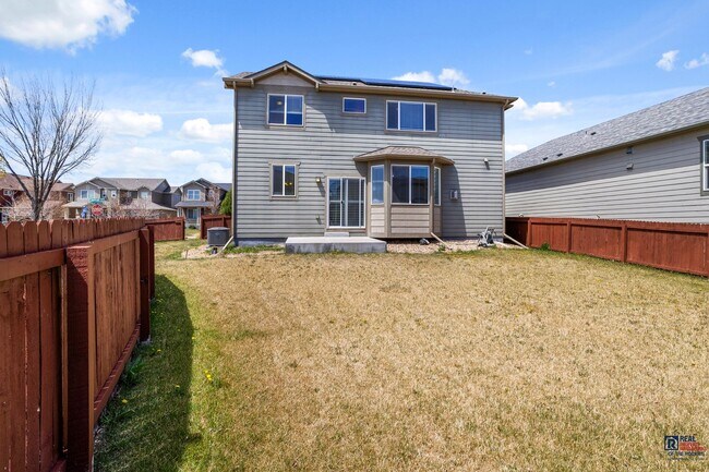 Building Photo - Spacious 3-Bedroom Home in South Fort Coll...