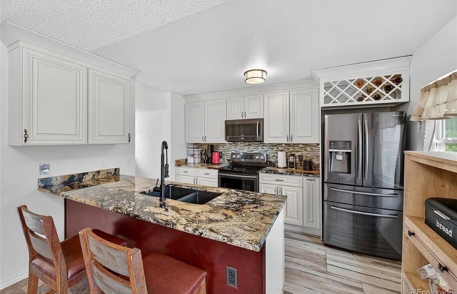 Building Photo - 1847 S Yampa Way