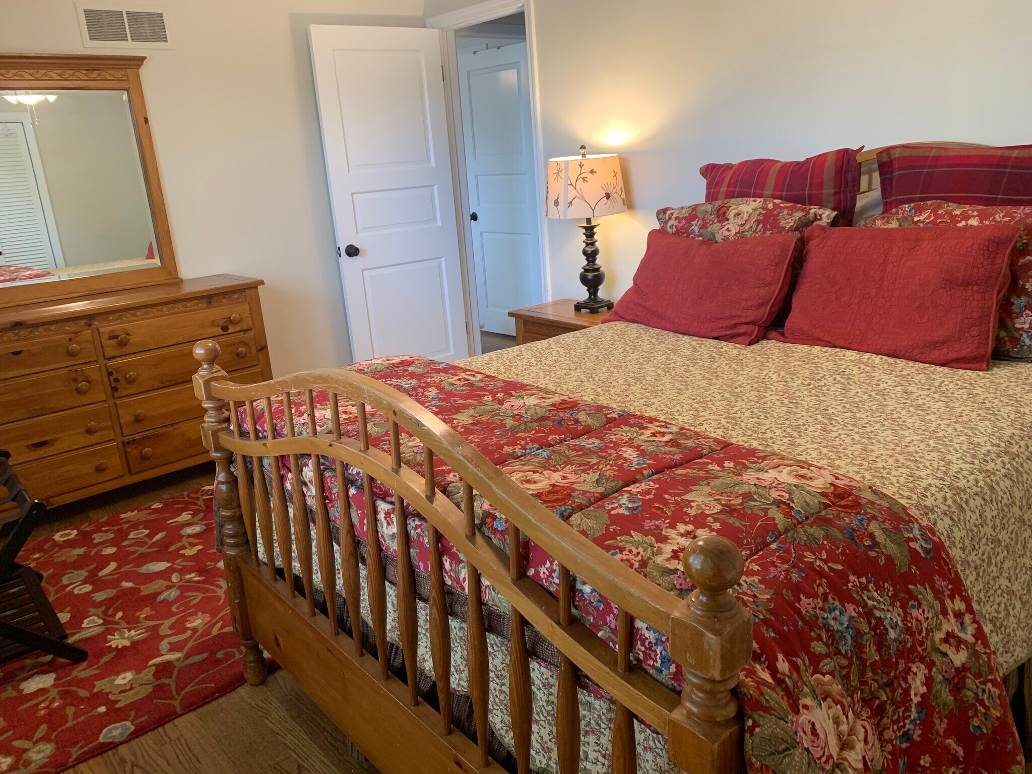 2nd bedroom - 1001 Eddy Ct