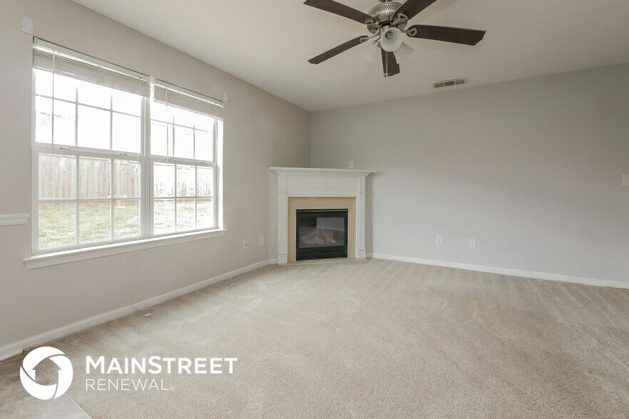 Building Photo - 408 Parkside Way