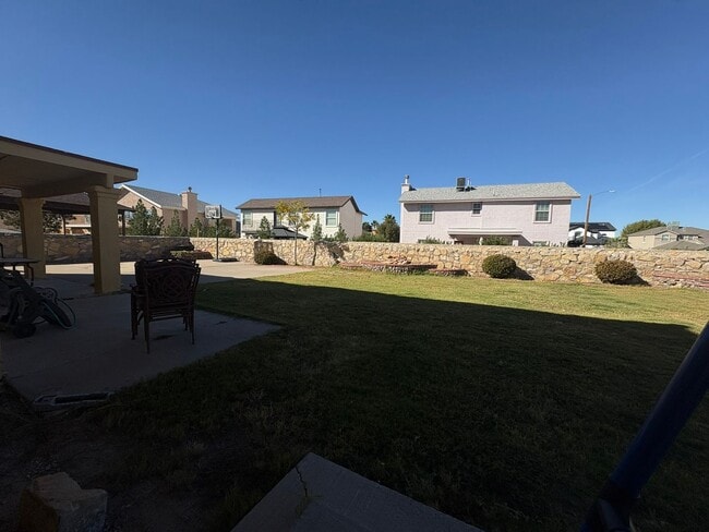 Building Photo - EASTSIDE HOME FOR RENT IN "THE TIERRAS"