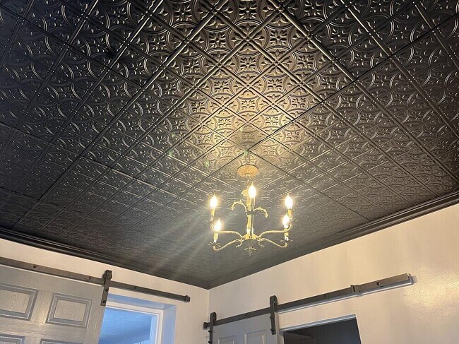 Building Photo - 2618 Idalia Ave