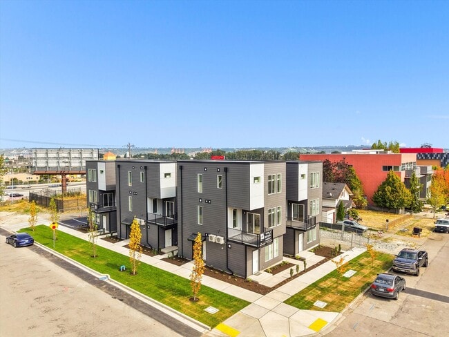 Building Photo - Brand New Construction 1 bed 1 Bath Availa...