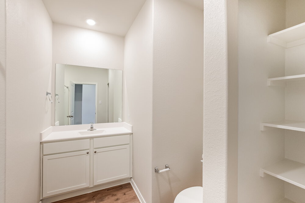 Building Photo - 428 Mustang Trot Dr