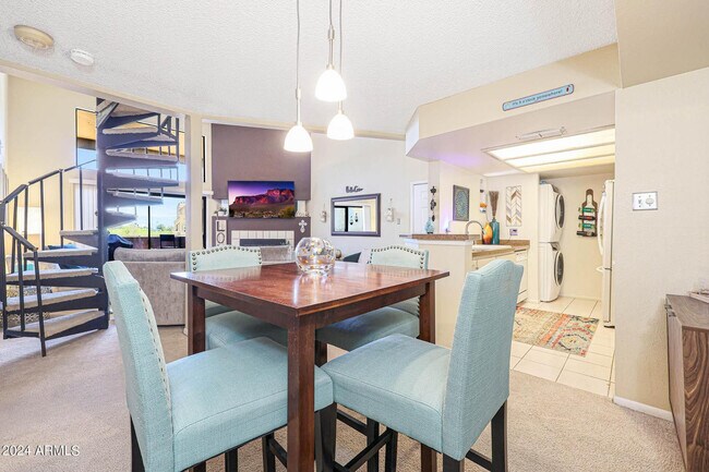 Building Photo - 7950 E Starlight Way