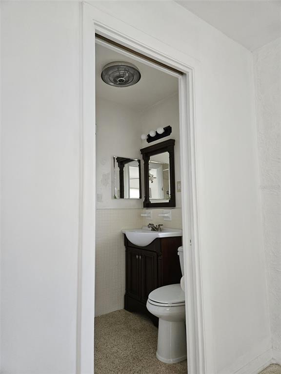 Building Photo - 2245 Cedar Dr