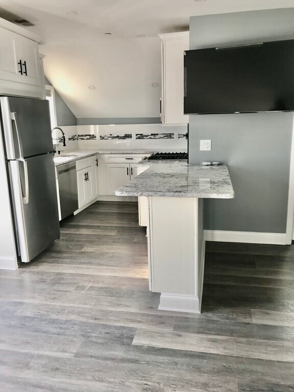 Building Photo - 51-53-53 Chestnut St