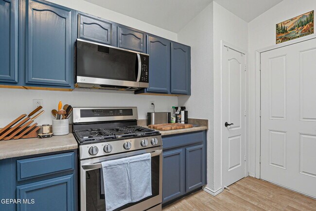 Building Photo - 11853 Auburn Sands Dr