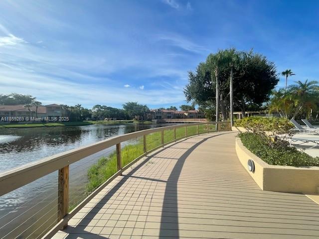 Building Photo - 4815 Via Palm Lakes
