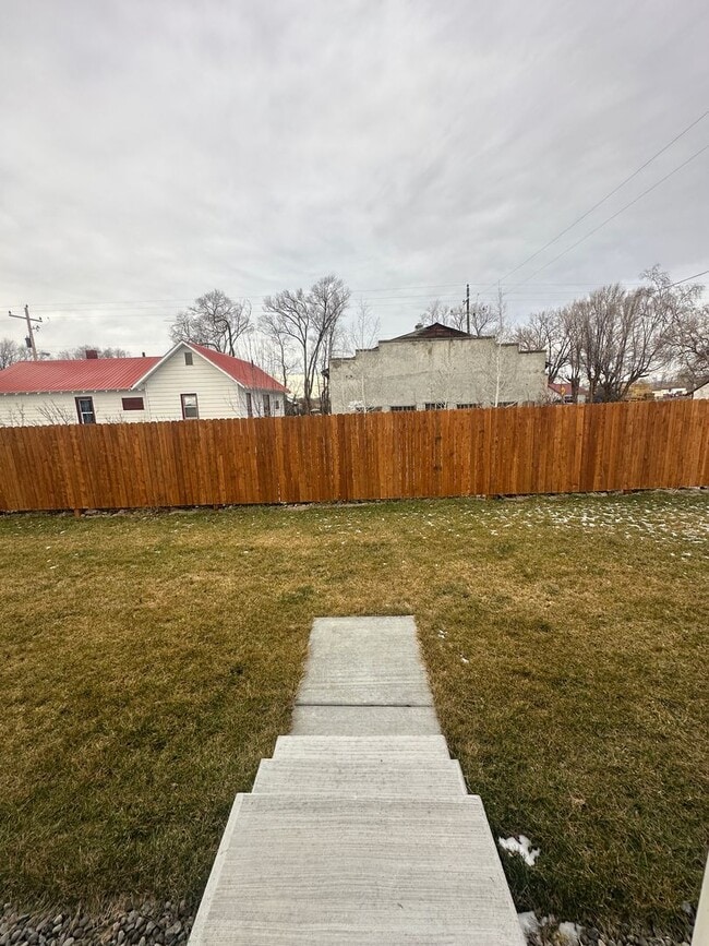 Building Photo - Brand New & Adorable 2 Bedroom, 2 Bathroom Unit in Saint Anthony! ($200 OFF OF FIRST MONTHS RENT!!!)