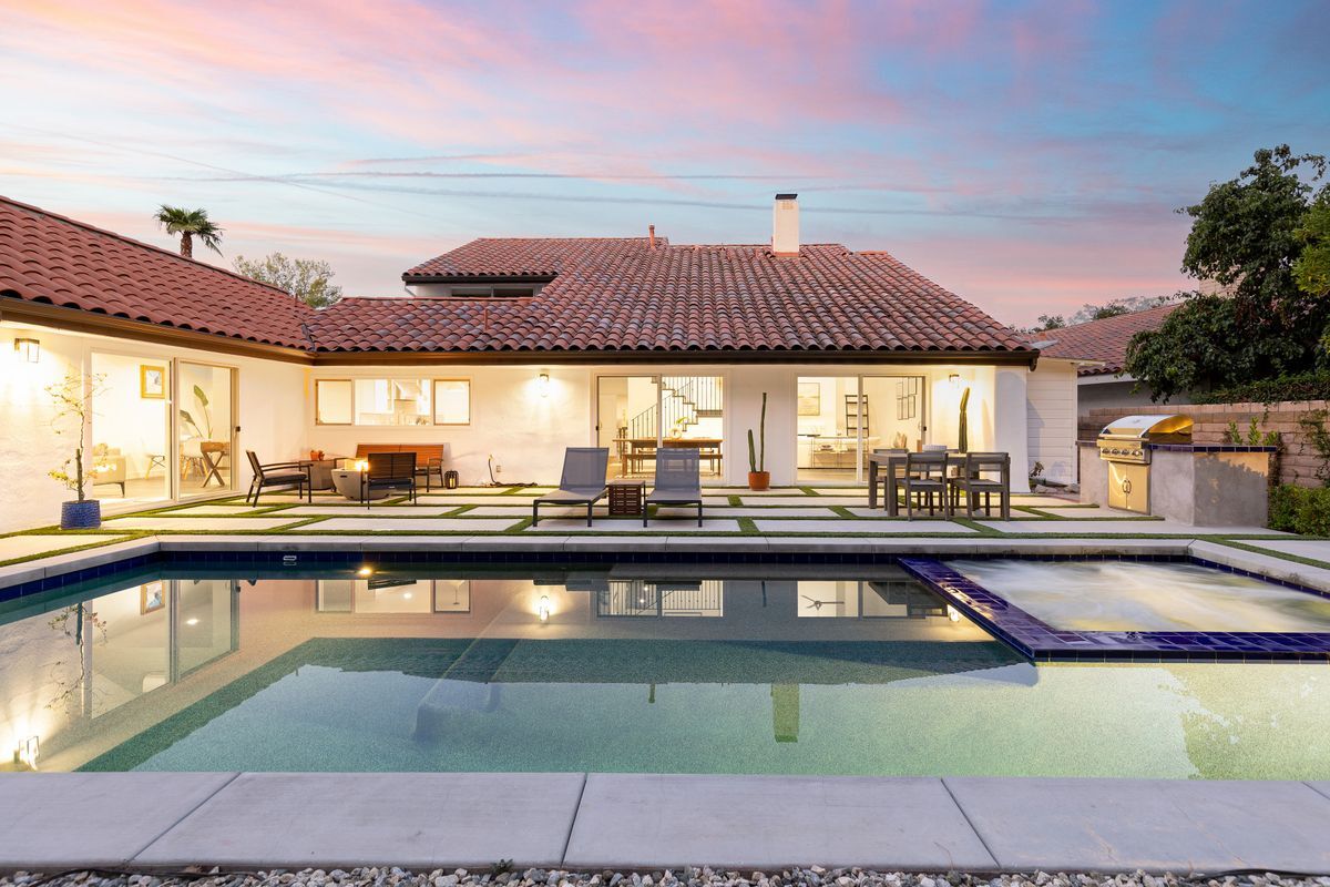 Building Photo - 23296 Park Ensenada