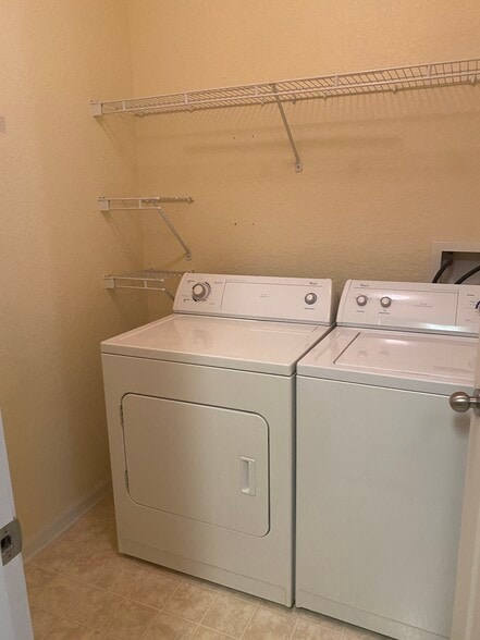 Building Photo - 5125 Palm Springs Blvd